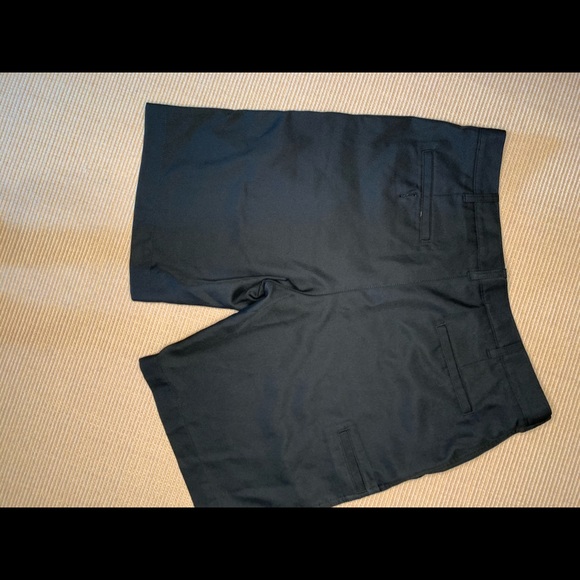 Men’s PGA Tour flat front tech short sz 36 - Picture 2 of 5